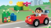 SAMOCHÓD PIELĘGNIARKI 5793 LEGO Duplo